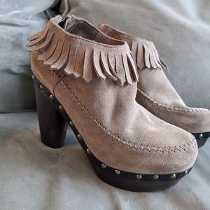 Flogg Davina Fringe Bootie sz 9 taupe light BROWN suede PERFECT for FALL
